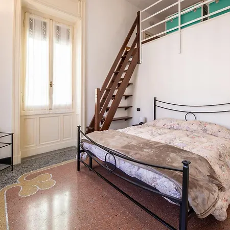 236 - Casa Corso Colombo - Centro Storico, Mare E A 200m - Parcheggio Gratis Incluso Апартаменты *