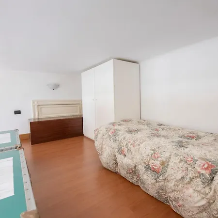 Lägenhet 236 - Casa Corso Colombo - Centro Storico, Mare E A 200m - Parcheggio Gratis Incluso *