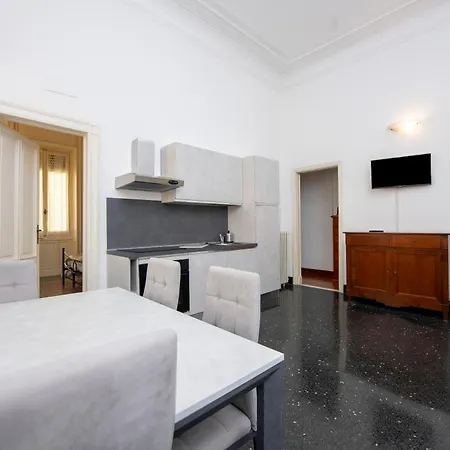 236 - Casa Corso Colombo - Centro Storico, Mare E A 200m - Parcheggio Gratis Incluso Lägenhet Sestri Levante