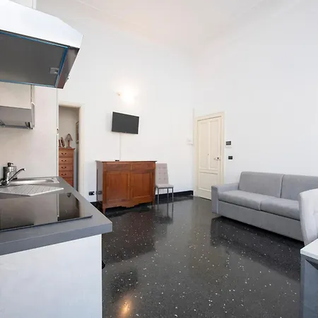 236 - Casa Corso Colombo - Centro Storico, Mare E A 200m - Parcheggio Gratis Incluso Lägenhet *